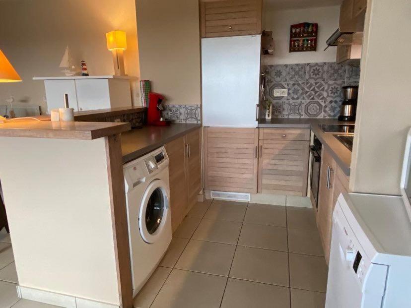 Seadream - Modern, Sunny With Big Terraces & Open View - Very Close To Sea, Beach, Shops, Restaurants & Beach Bars Nieuwpoort Luaran gambar